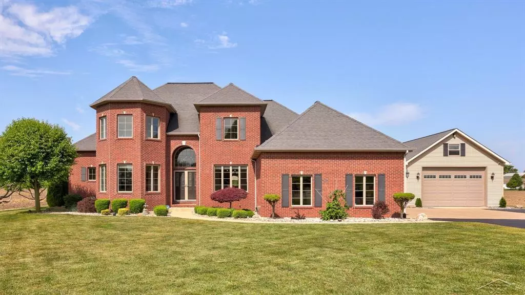 5859 N Center Road, Kochville Twp, MI 48604