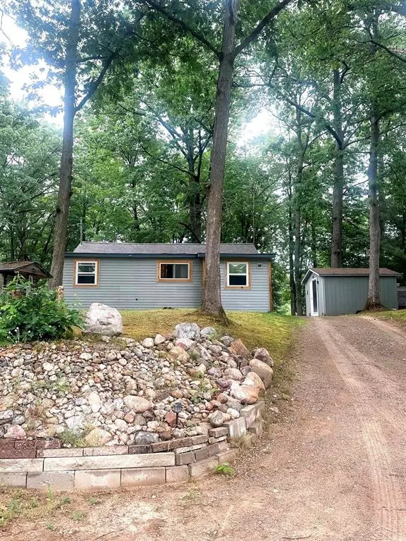 992 Lake Street, Harrison, MI 48625