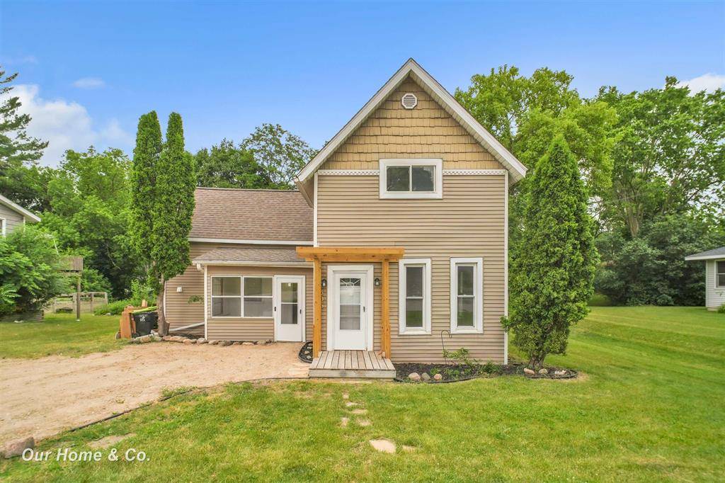 306 W 6th Street, Grant Twp, MI 48617