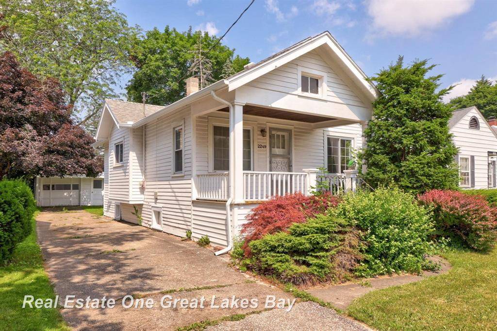 2249 N Clinton Street, Saginaw, MI 48602