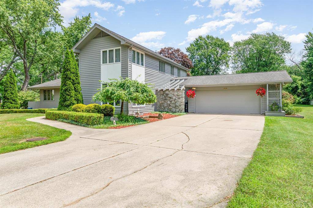 Saginaw Twp, MI 48638,859 Foxboro Road