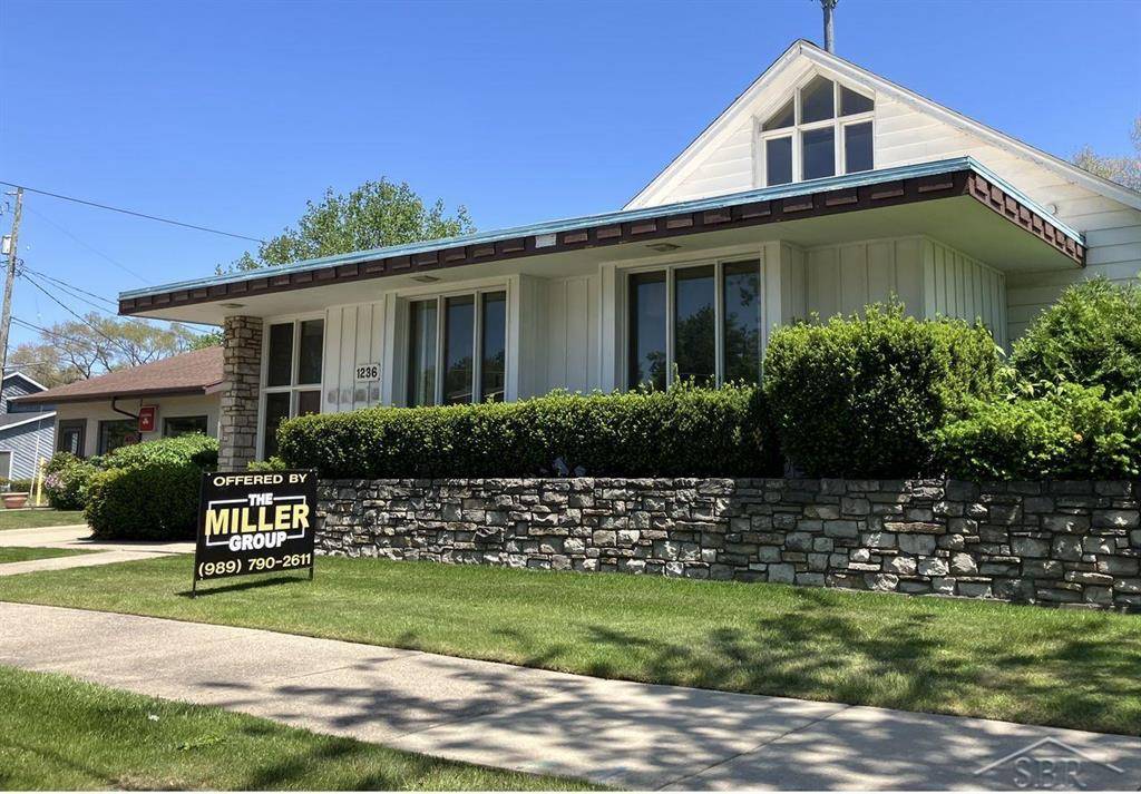 1236 N Michigan Avenue, Saginaw, MI 48602