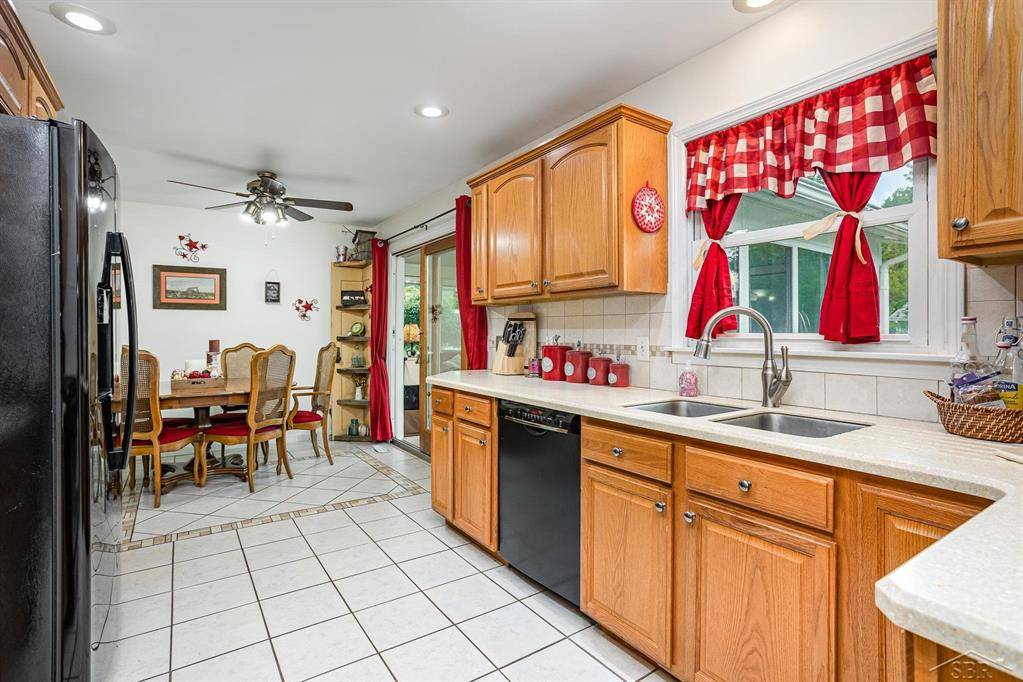 Saginaw Twp, MI 48603,4106 Firethorn Drive
