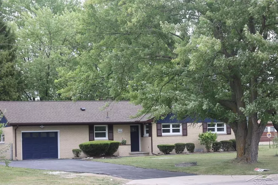 1932 S Outer Drive, Buena Vista Twp, MI 48601