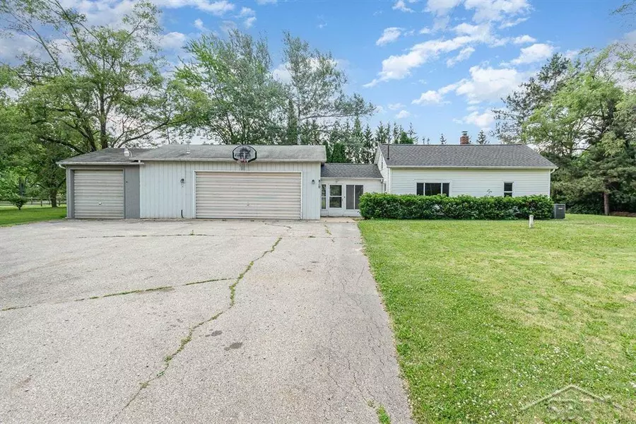 810 E Remus Road, Union Twp, MI 48858