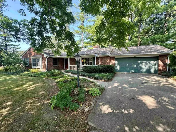 1441 Hawthorne Drive, Saginaw Twp, MI 48638
