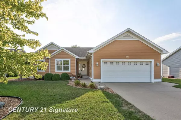 8421 Waxwing Drive, Tittabawassee Twp, MI 48623
