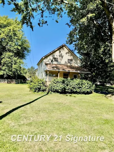 7935 Carl Street, Tittabawassee Twp, MI 48623