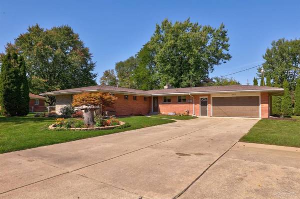 2671 Haenlein Drive, Saginaw Twp, MI 48603