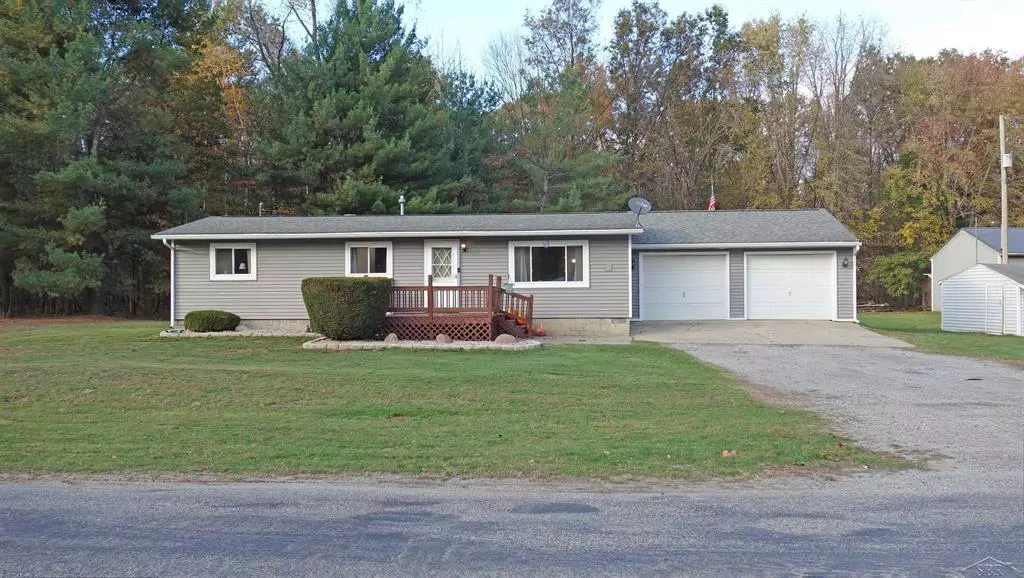5400 W Burt Road, Albee Twp, MI 48457