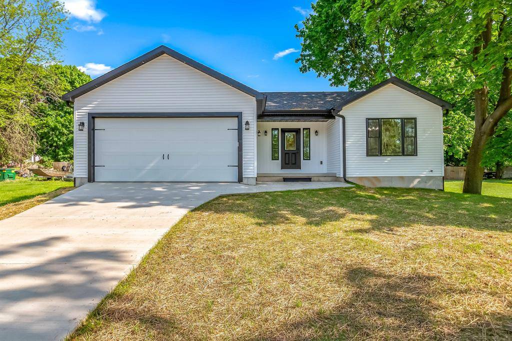 611 River Road, Marshall, MI 49068