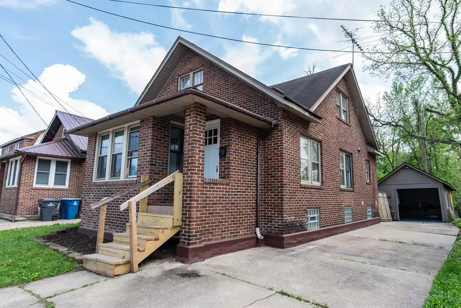 146 E Stockbridge Avenue, Kalamazoo, MI 49001