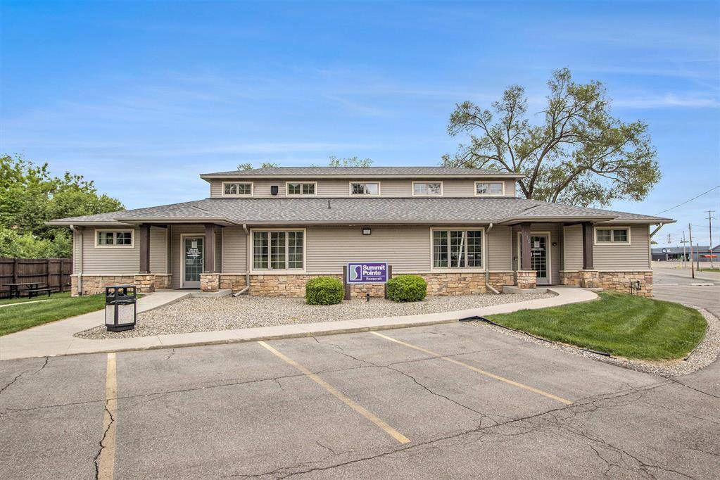 215 Roosevelt Avenue E, Battle Creek, MI 49037