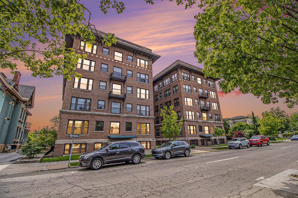 471 W South Street #105, Kalamazoo, MI 49007
