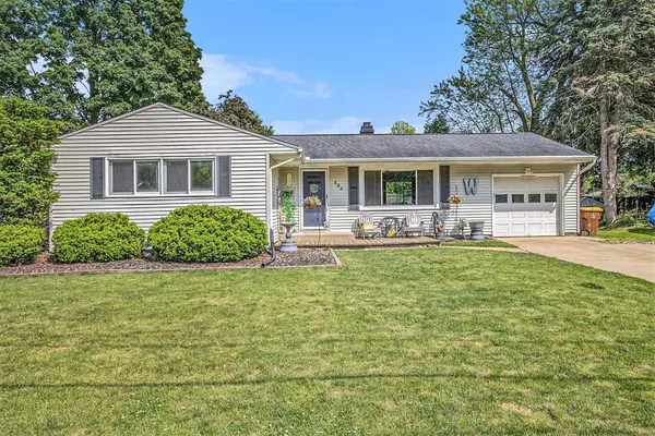 506 East Drive, Marshall, MI 49068