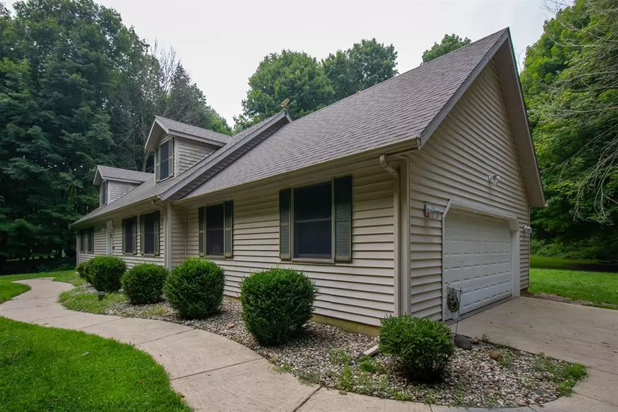 10926 Gorsline Road, Pennfield Twp, MI 49014