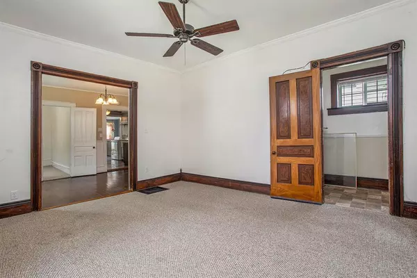 Marshall, MI 49068,518 E Michigan Avenue