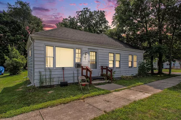 228 N First Street, Cassopolis Vlg, MI 49031
