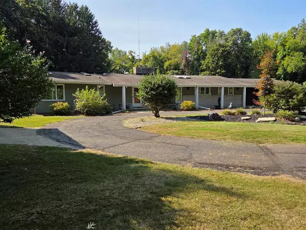 6722 Morgan Road, Pennfield Twp, MI 49017