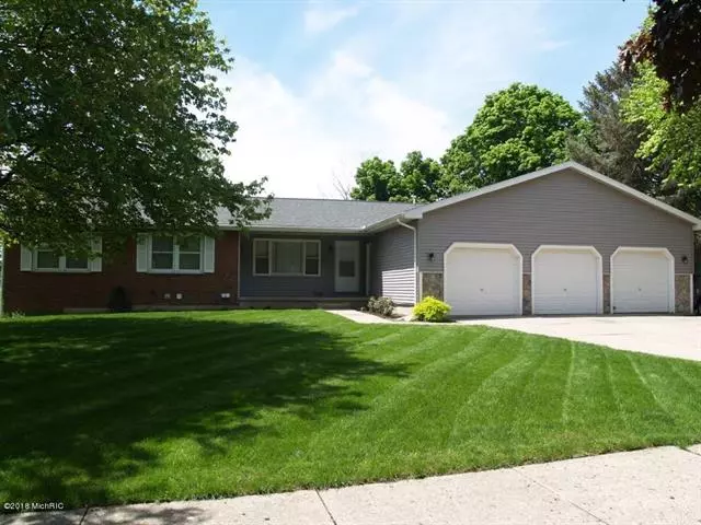 4793 Stauffer Avenue SE, Kentwood Twp, MI 49508