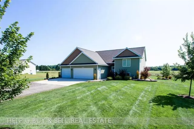 8818 142nd Avenue, Olive Twp, MI 49460