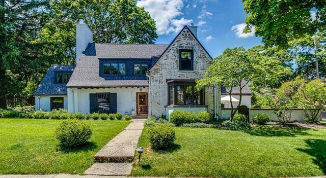 555 Locust Avenue SE, East Grand Rapids, MI 49506