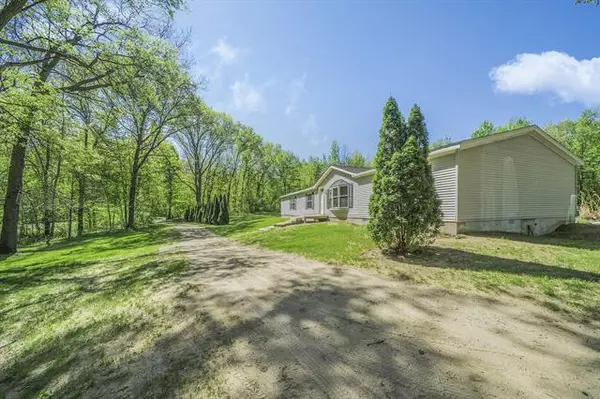 Oakfield Twp, MI 48838,11998 Sandy Bottom Road NE