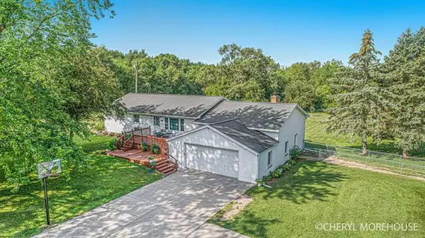 4124 14th Street, Dorr Twp, MI 49348