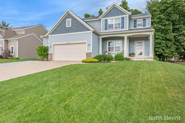2305 Beatrice Drive NE,  Grand Rapids Twp,  MI 49505