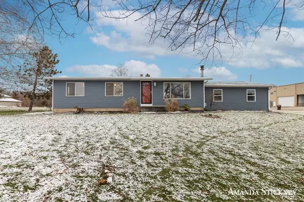 5010 Whitneyville Road, Middleville, MI 49333