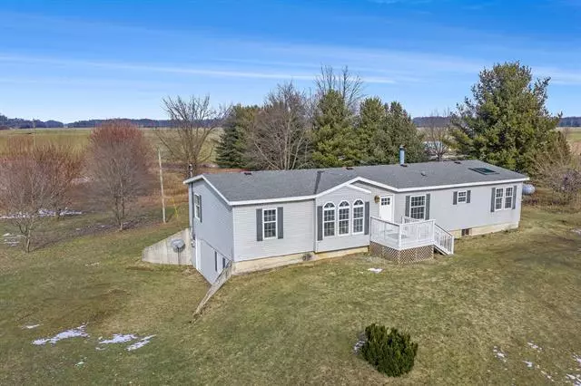 14562 Floating Bridge Road, Three Rivers, MI 49093