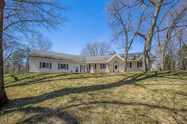 2605 Emery Drive SE, Lowell Twp, MI 49331