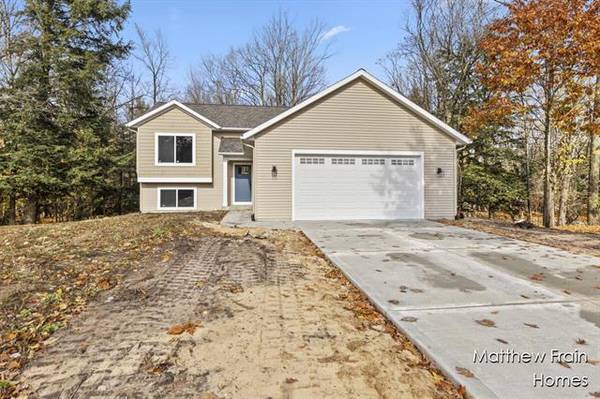 6489 Luda Court,  Coopersville,  MI 49404