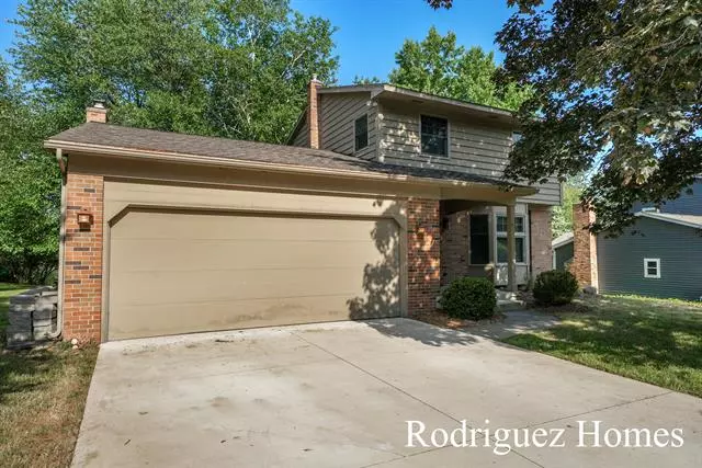 644 Duxbury Court SE, Ada Twp, MI 49301