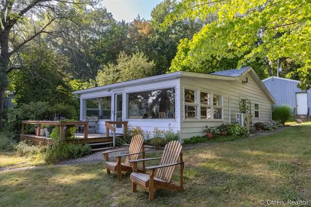 8313 Wilkinson Lake Street, Hope Twp, MI 49046