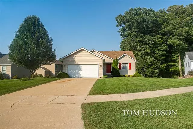 403 GREENVIEW DRIVE Drive, Leighton Twp, MI 49316