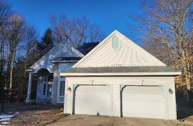 6779 Beech Creek Drive, Fruitport, MI 49415