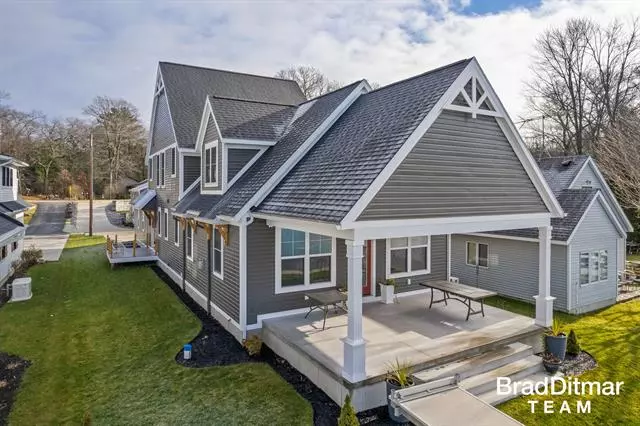 9235 Catalpa Avenue, Brooks Twp, MI 49337