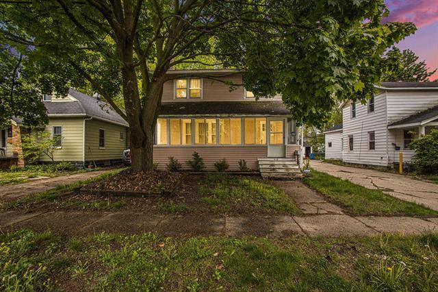 418 Elmwood Street NE, Grand Rapids, MI 49505