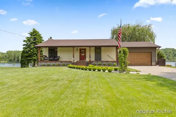 8495 Cory Drive, Delton, MI 49046