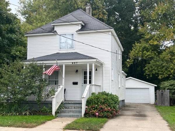 657 Garfield Avenue NW, Grand Rapids, MI 49504