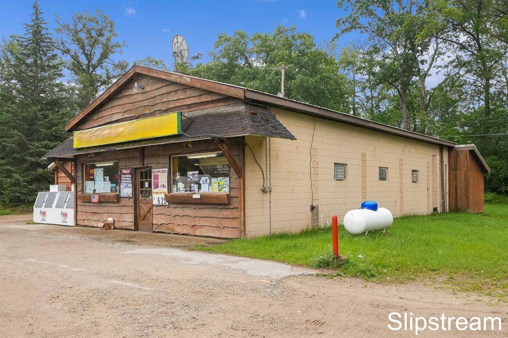 17275 Caberfae Highway, Norman Twp, MI 49689