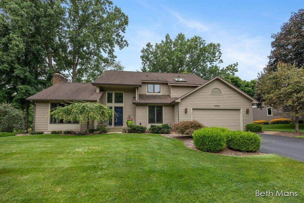 6560 Brookhills Court SE, Cascade Twp, MI 49546