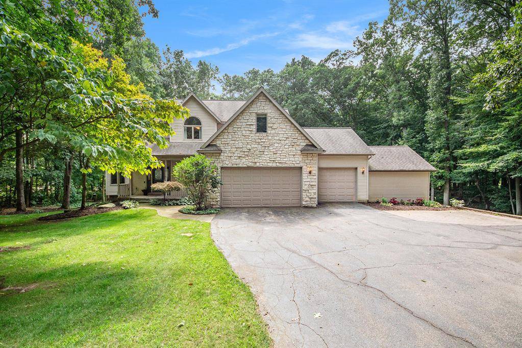 7917 Strawberry Lane NE, Plainfield Twp, MI 49306