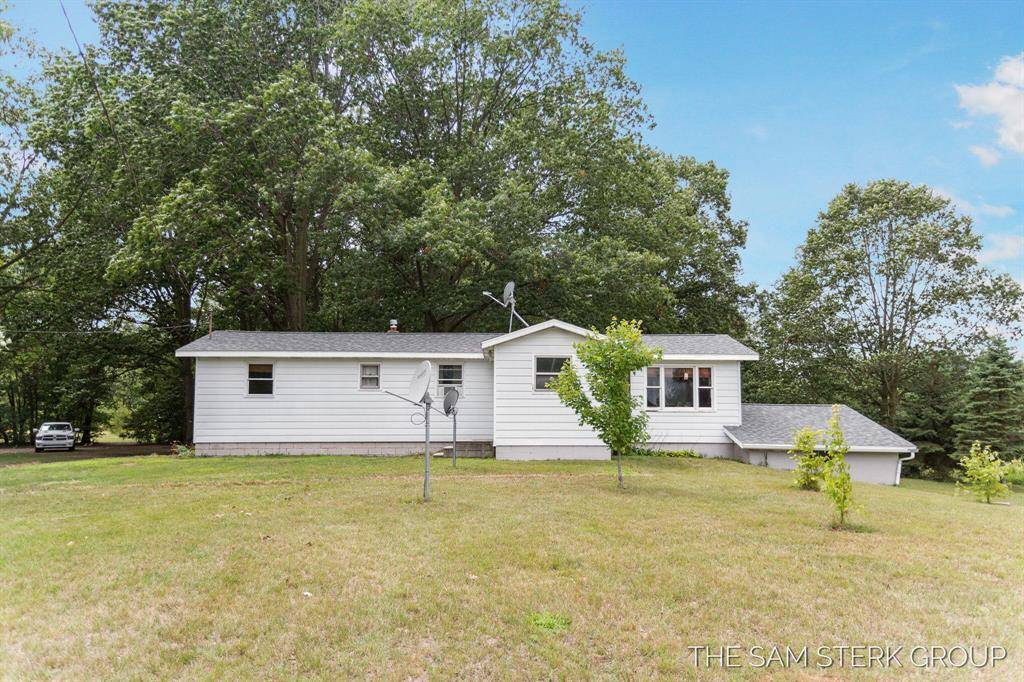 253 N Bossett Road, Moorland Twp, MI 49451