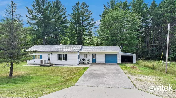 6737 Ingersoll Road SW, Fife Lake, MI 49633