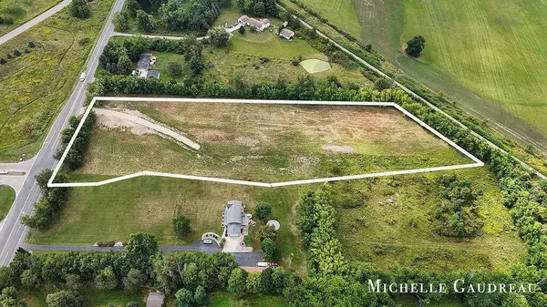 8977 Kraft Avenue SE, Caledonia Twp, MI 49316