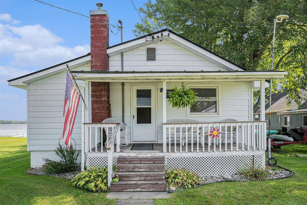 76 Sundago Park Street, Hastings Twp, MI 49058