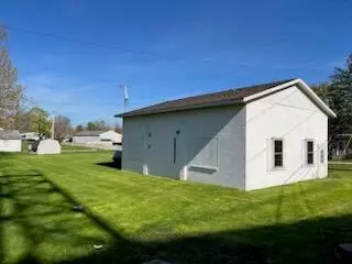 208 S Hudson Street SE, Lowell, MI 49331