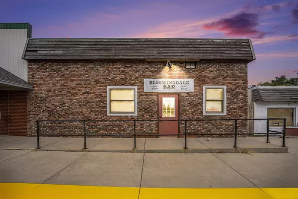 Bloomingdale Vlg, MI 49026,105 N Van Buren Street